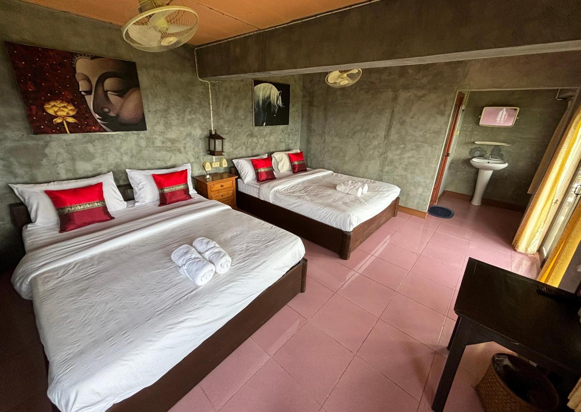 Pai Kiang Fa Hotel ภายนอก รูปภาพ